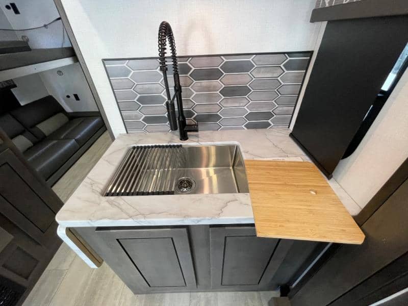 2024 Forest River 2024 Forest River FR3 - thumbnail 33