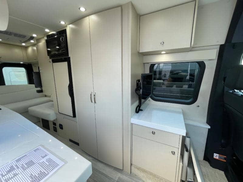 2024 Pleasure-Way 2024 Pleasure-Way Plateau - thumbnail 11