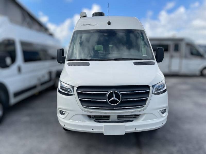 2024 Pleasure-Way 2024 Pleasure-Way Plateau - thumbnail 2