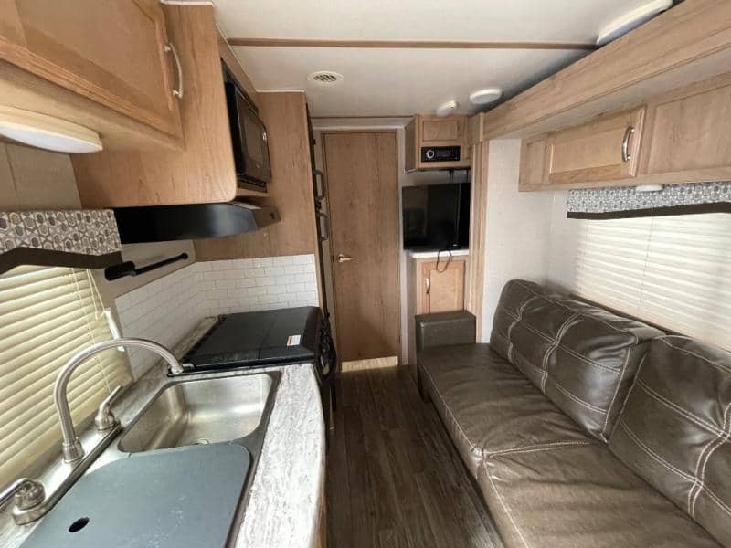 2020 Winnebago 2020 Winnebago Micro Minnie - thumbnail 16