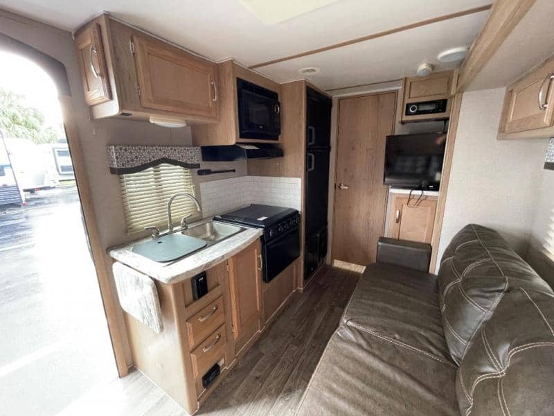 2020 Winnebago 2020 Winnebago Micro Minnie - thumbnail 17