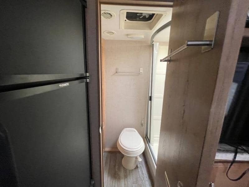 2020 Winnebago 2020 Winnebago Micro Minnie - thumbnail 26