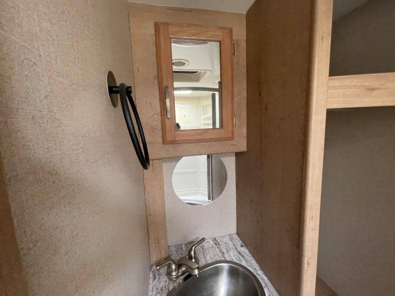 2020 Winnebago 2020 Winnebago Micro Minnie - thumbnail 30