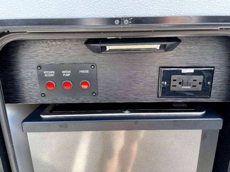 2024 inTech RV 2024 inTech RV Flyer - thumbnail 19