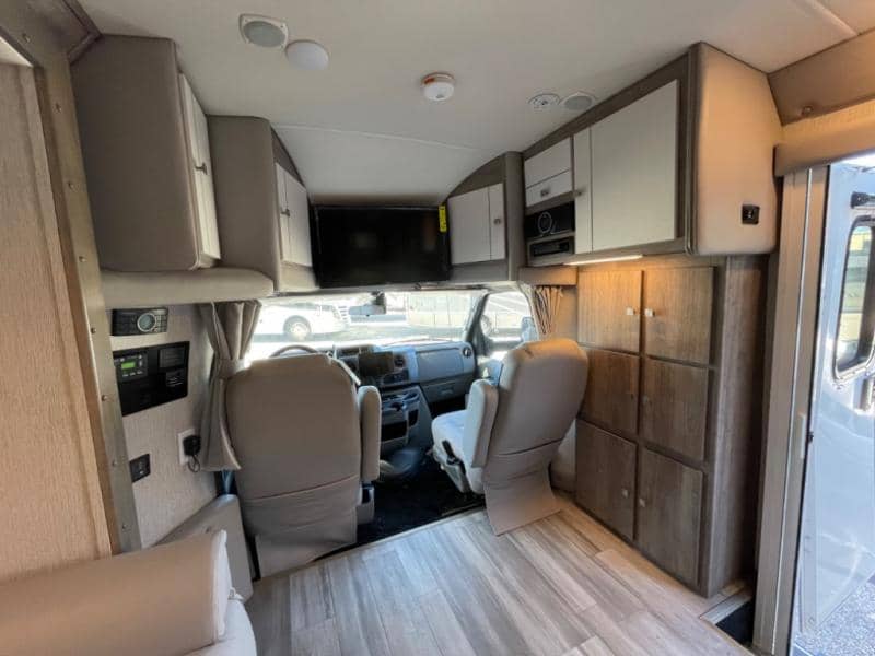 2024 Phoenix USA 2024 Phoenix USA Phoenix Cruiser - thumbnail 24