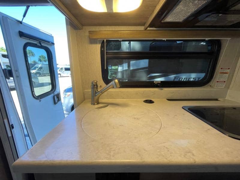 2024 Phoenix USA 2024 Phoenix USA Phoenix Cruiser - thumbnail 31