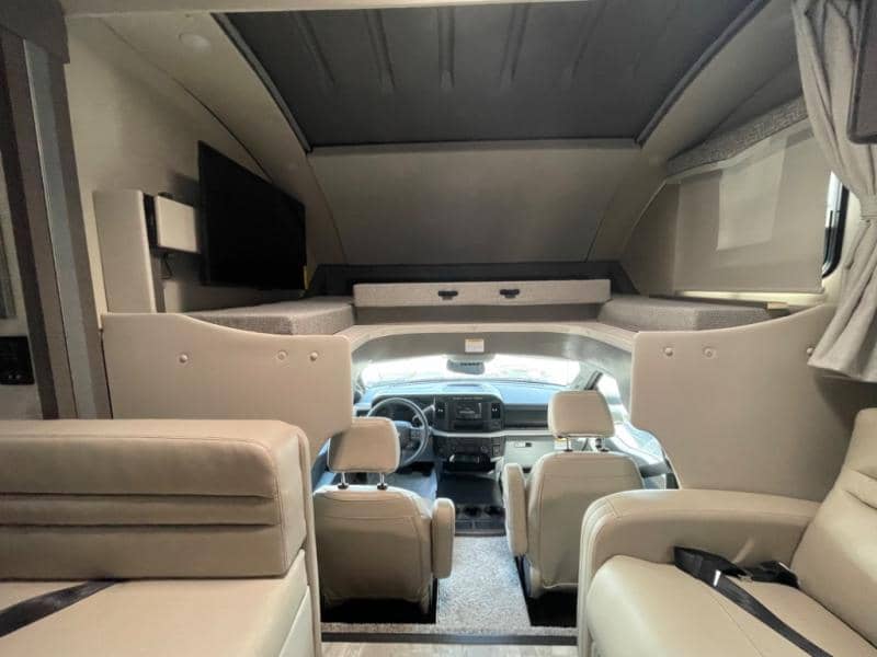 2024 Thor Motor Coach 2024 Thor Motor Coach Omni Trail - thumbnail 12