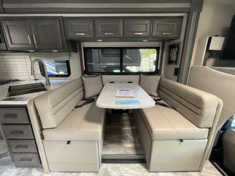 2024 Thor Motor Coach 2024 Thor Motor Coach Omni Trail - thumbnail 20