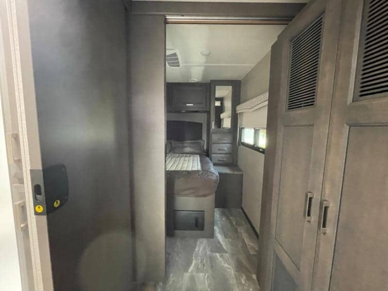 2024 Thor Motor Coach 2024 Thor Motor Coach Omni Trail - thumbnail 32