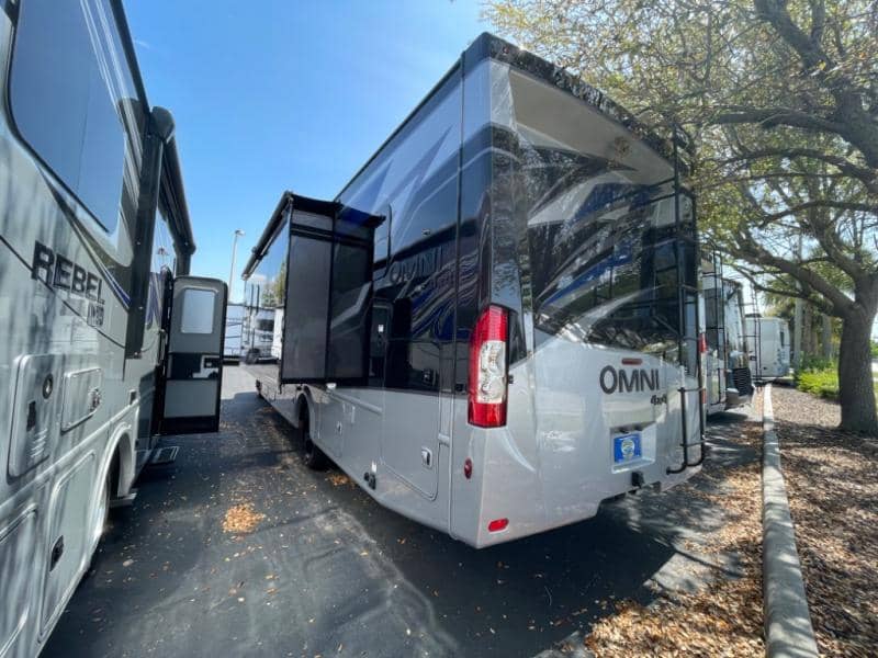 2024 Thor Motor Coach 2024 Thor Motor Coach Omni Trail - thumbnail 5