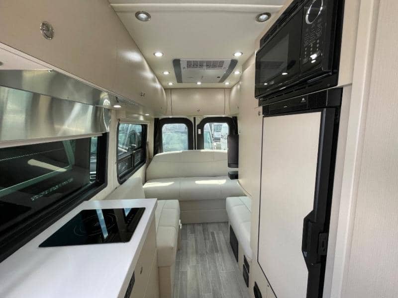 2024 Pleasure-Way 2024 Pleasure-Way Plateau - thumbnail 7