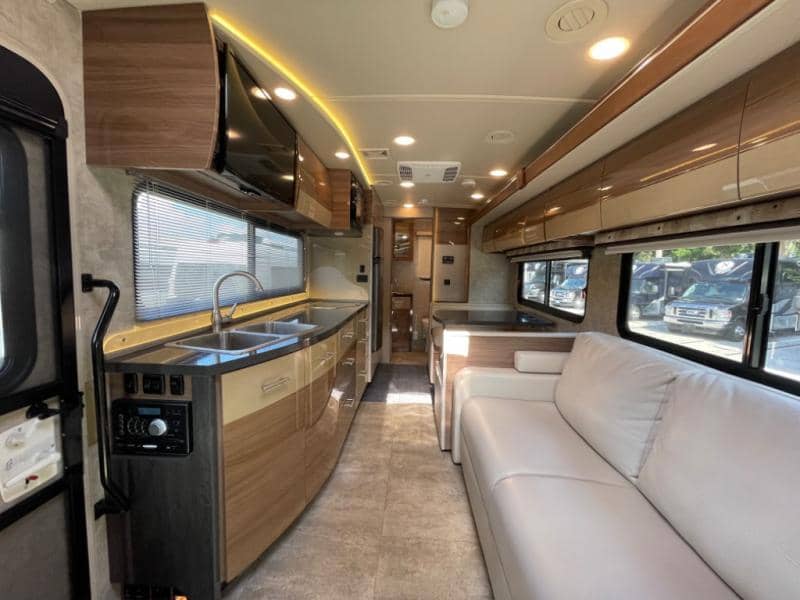 2016 Winnebago 2016 Winnebago View - thumbnail 33