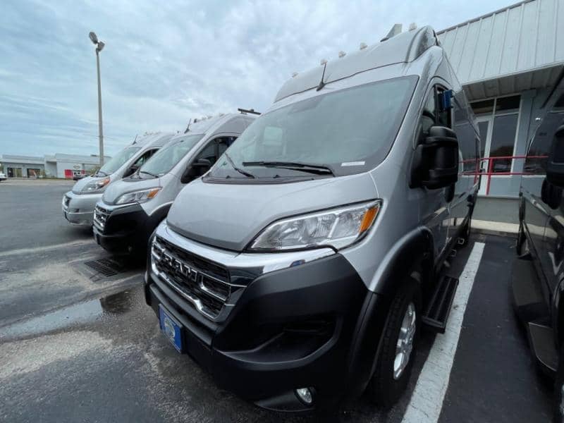 2025 Coachmen 2025 Coachmen Nova - thumbnail 4