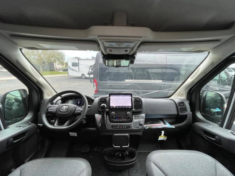 2025 Coachmen 2025 Coachmen Nova - thumbnail 8