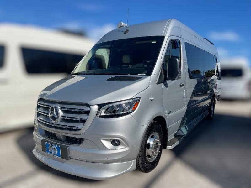 2025 Midwest Automotive Designs 2025 Midwest Automotive Designs Passage - thumbnail 3