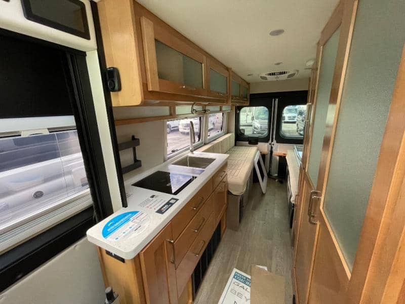 2025 Coachmen 2025 Coachmen Nova - thumbnail 14