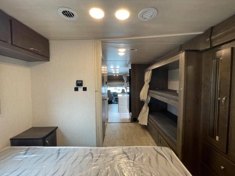 2025 Nexus RV 2025 Nexus RV Triumph - thumbnail 32