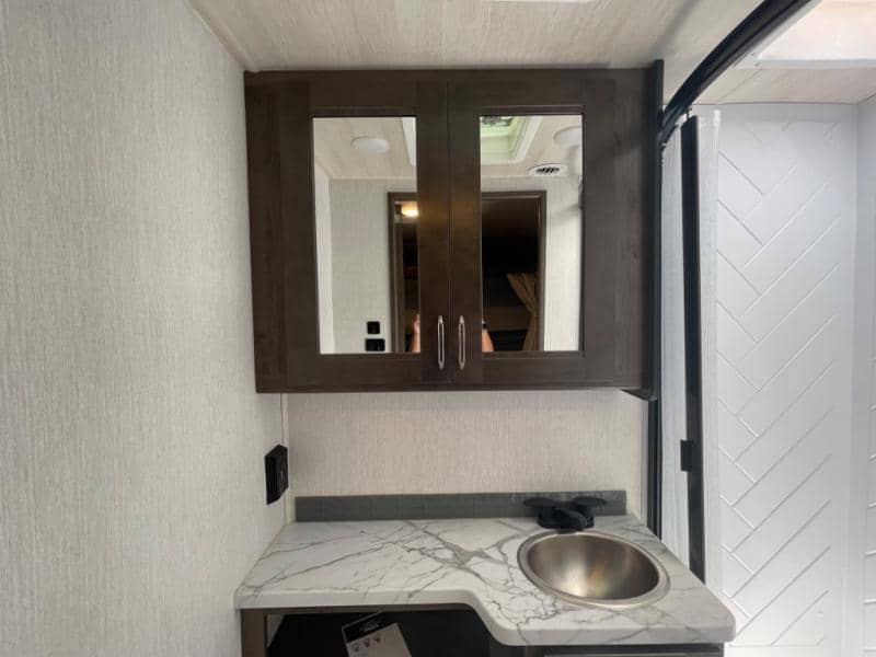 2025 Nexus RV 2025 Nexus RV Triumph - thumbnail 35