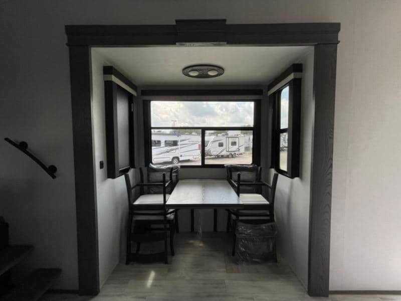 2025 Keystone RV 2025 Keystone RV Alpine Avalanche Edition - thumbnail 22