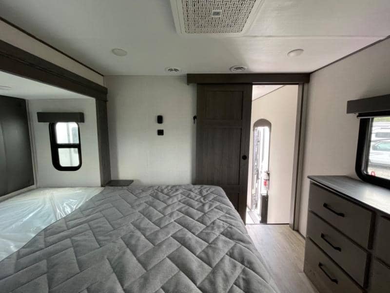 2025 Keystone RV 2025 Keystone RV Alpine Avalanche Edition - thumbnail 30