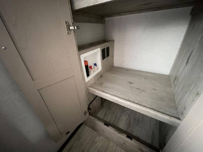 2025 Keystone RV 2025 Keystone RV Alpine Avalanche Edition - thumbnail 35