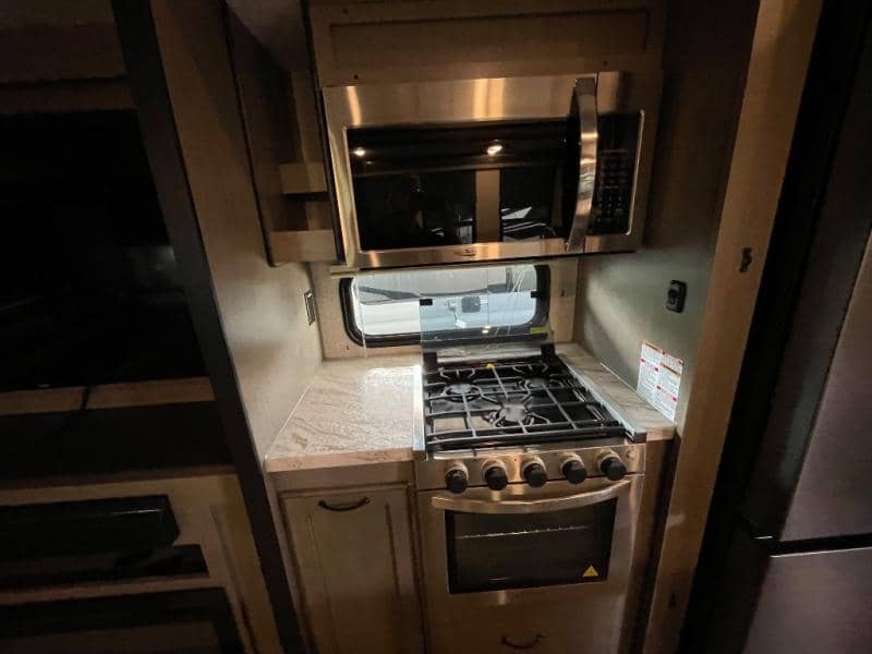 2023 Coachmen 2023 Coachmen Chaparral - thumbnail 23