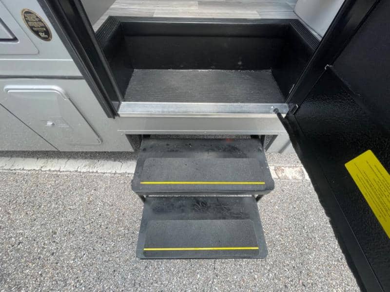 2025 Fleetwood RV 2025 Fleetwood RV Insight - thumbnail 12