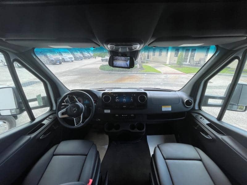 2025 Fleetwood RV 2025 Fleetwood RV Insight - thumbnail 14