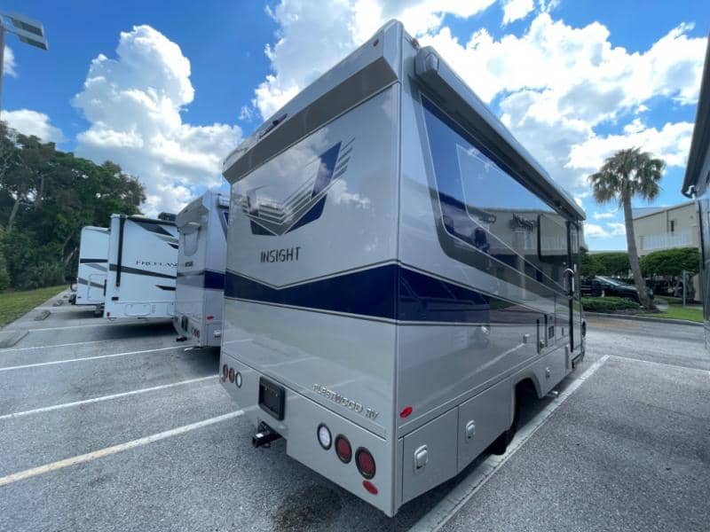 2025 Fleetwood RV 2025 Fleetwood RV Insight - thumbnail 9