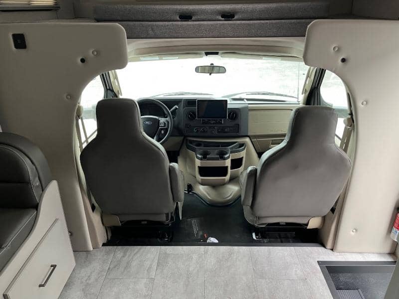 2025 Thor Motor Coach 2025 Thor Motor Coach Quantum - thumbnail 17