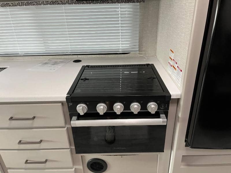 2025 Thor Motor Coach 2025 Thor Motor Coach Quantum - thumbnail 28