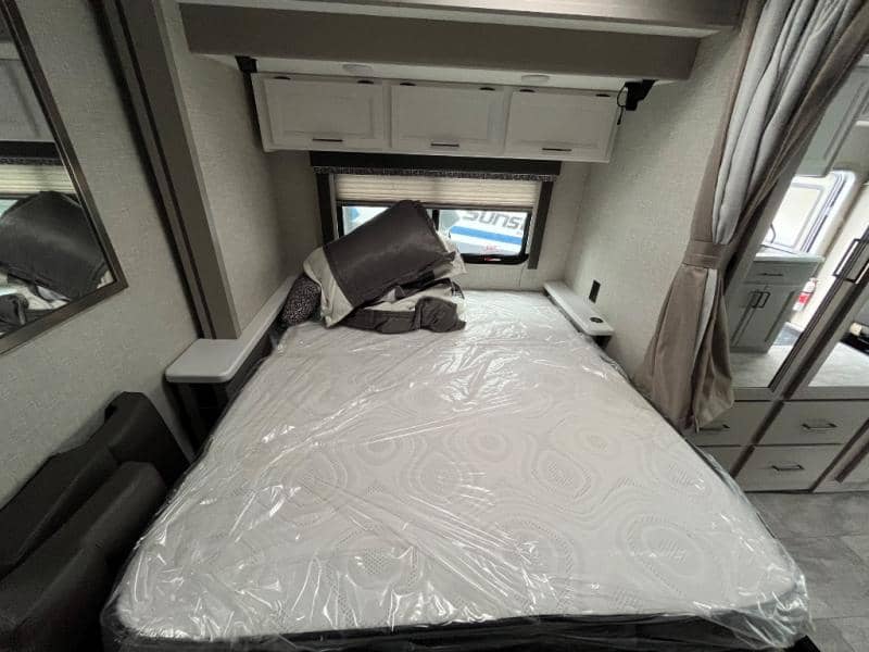 2025 Thor Motor Coach 2025 Thor Motor Coach Quantum - thumbnail 31