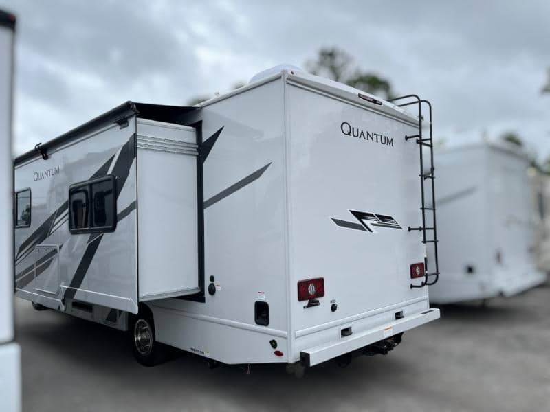 2025 Thor Motor Coach 2025 Thor Motor Coach Quantum - thumbnail 6