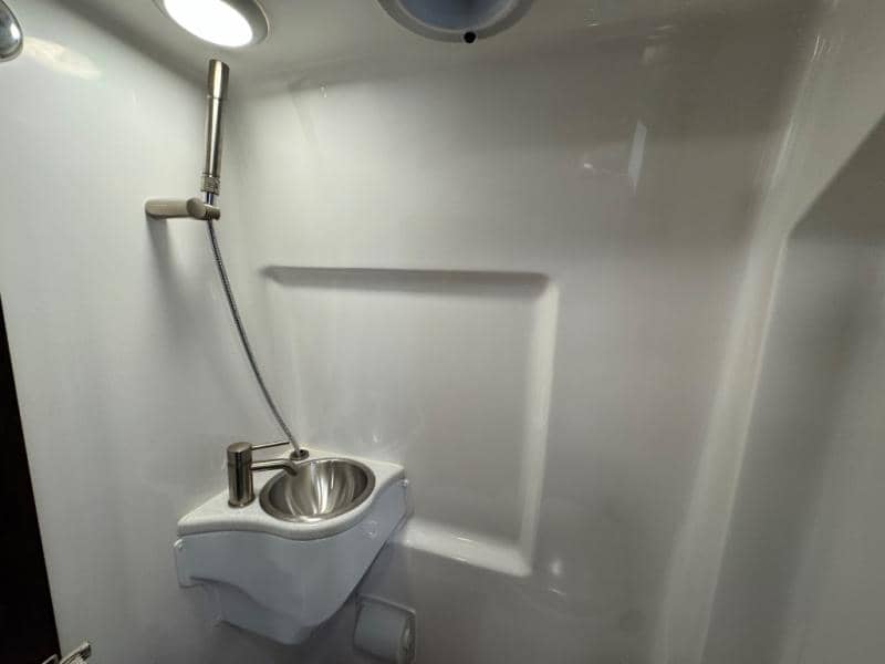 2025 Midwest Automotive Designs 2025 Midwest Automotive Designs Passage - thumbnail 20