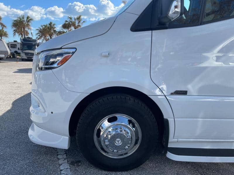 2025 Midwest Automotive Designs 2025 Midwest Automotive Designs Passage - thumbnail 4