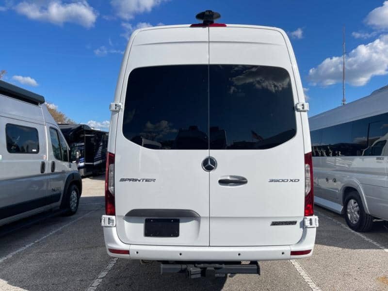 2025 Midwest Automotive Designs 2025 Midwest Automotive Designs Passage - thumbnail 6