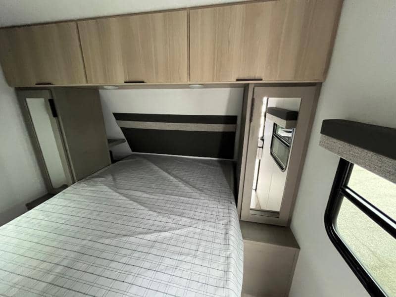 2025 Dutchmen 2025 Dutchmen Kodiak - thumbnail 13