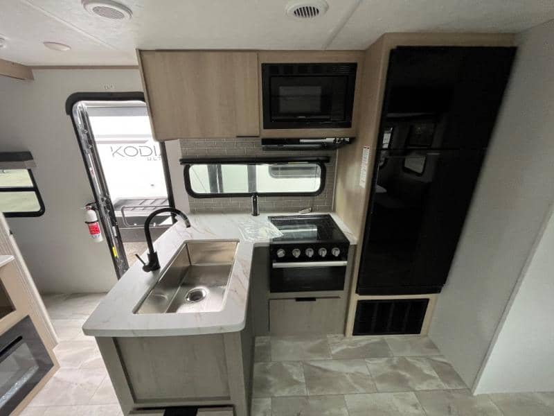 2025 Dutchmen 2025 Dutchmen Kodiak - thumbnail 16