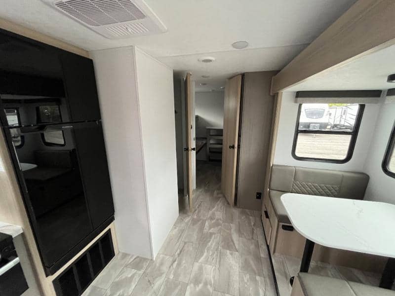 2025 Dutchmen 2025 Dutchmen Kodiak - thumbnail 20