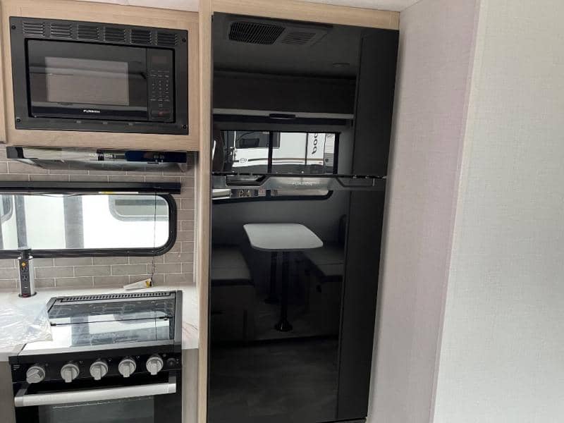 2025 Dutchmen 2025 Dutchmen Kodiak - thumbnail 26