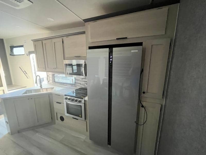 2025 Forest River 2025 Forest River Cardinal - thumbnail 17