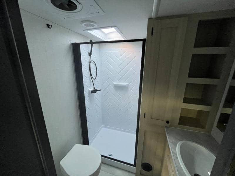 2025 Forest River 2025 Forest River Cardinal - thumbnail 42