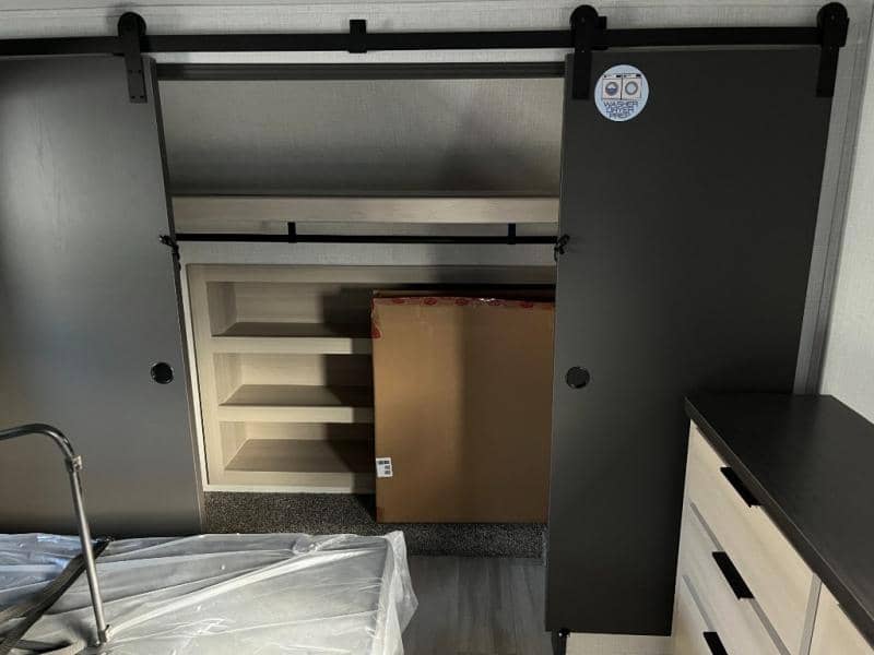 2025 Forest River 2025 Forest River Cardinal - thumbnail 48