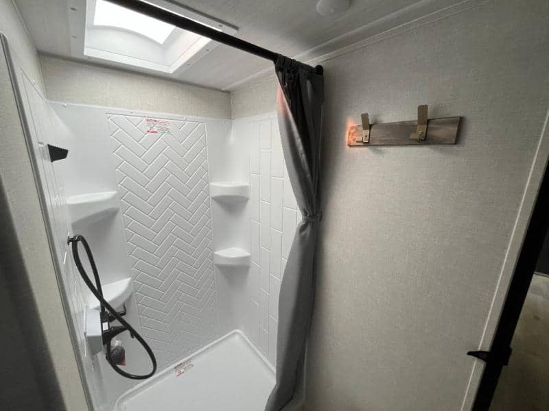 2025 Forest River 2025 Forest River Surveyor Legend - thumbnail 28