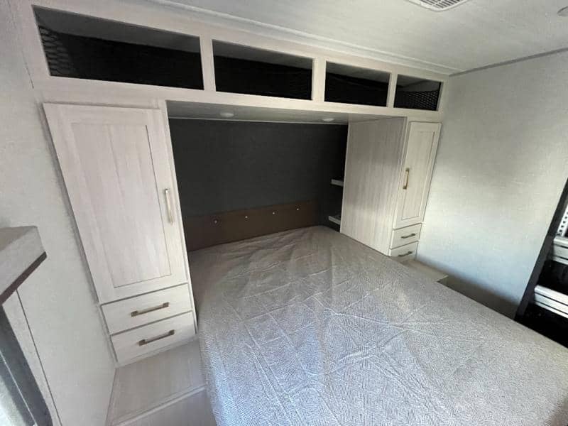 2025 Forest River 2025 Forest River Surveyor Legend - thumbnail 33