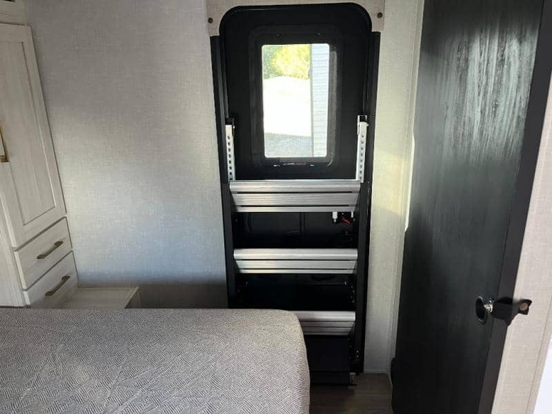 2025 Forest River 2025 Forest River Surveyor Legend - thumbnail 35