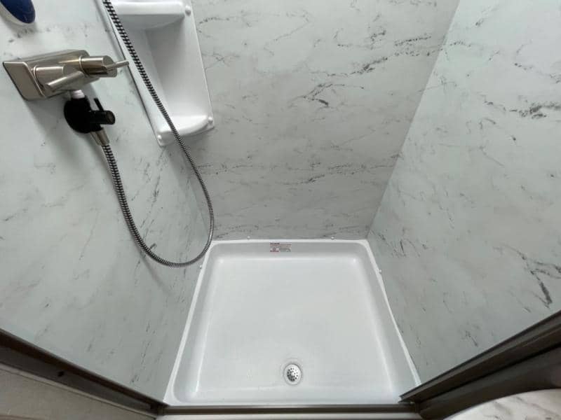 2025 Coachmen 2025 Coachmen Leprechaun - thumbnail 26