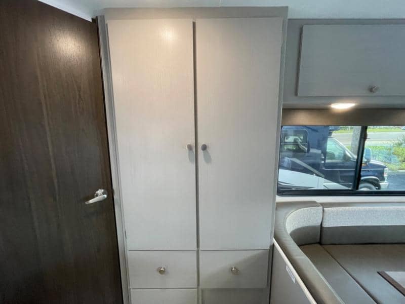 2025 Coachmen 2025 Coachmen Freelander - thumbnail 17