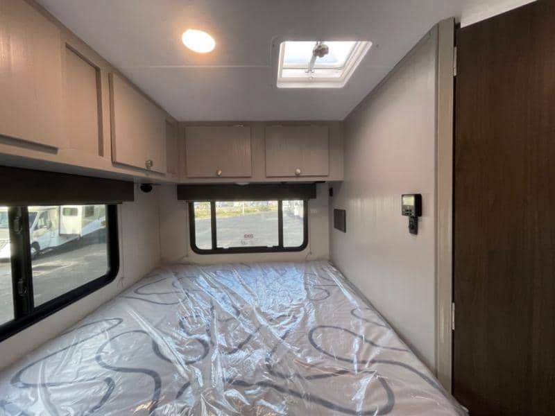 2025 Coachmen 2025 Coachmen Freelander - thumbnail 22