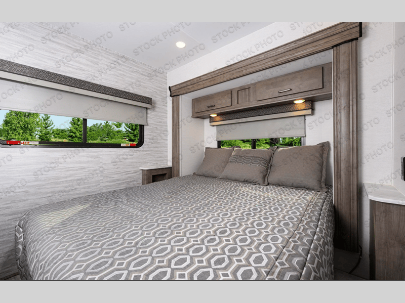 2025 Gulf Stream 2025 Gulf Stream Conquest - thumbnail 32